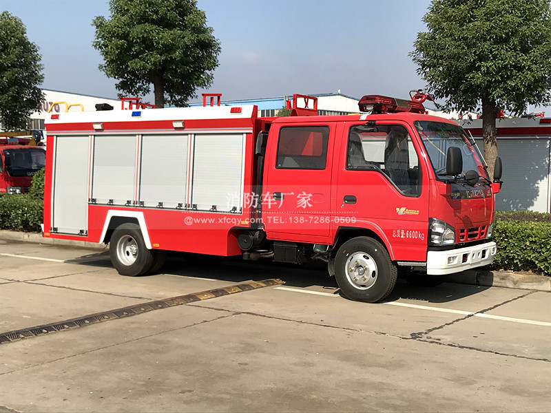 五十鈴3噸小型消防車(chē)