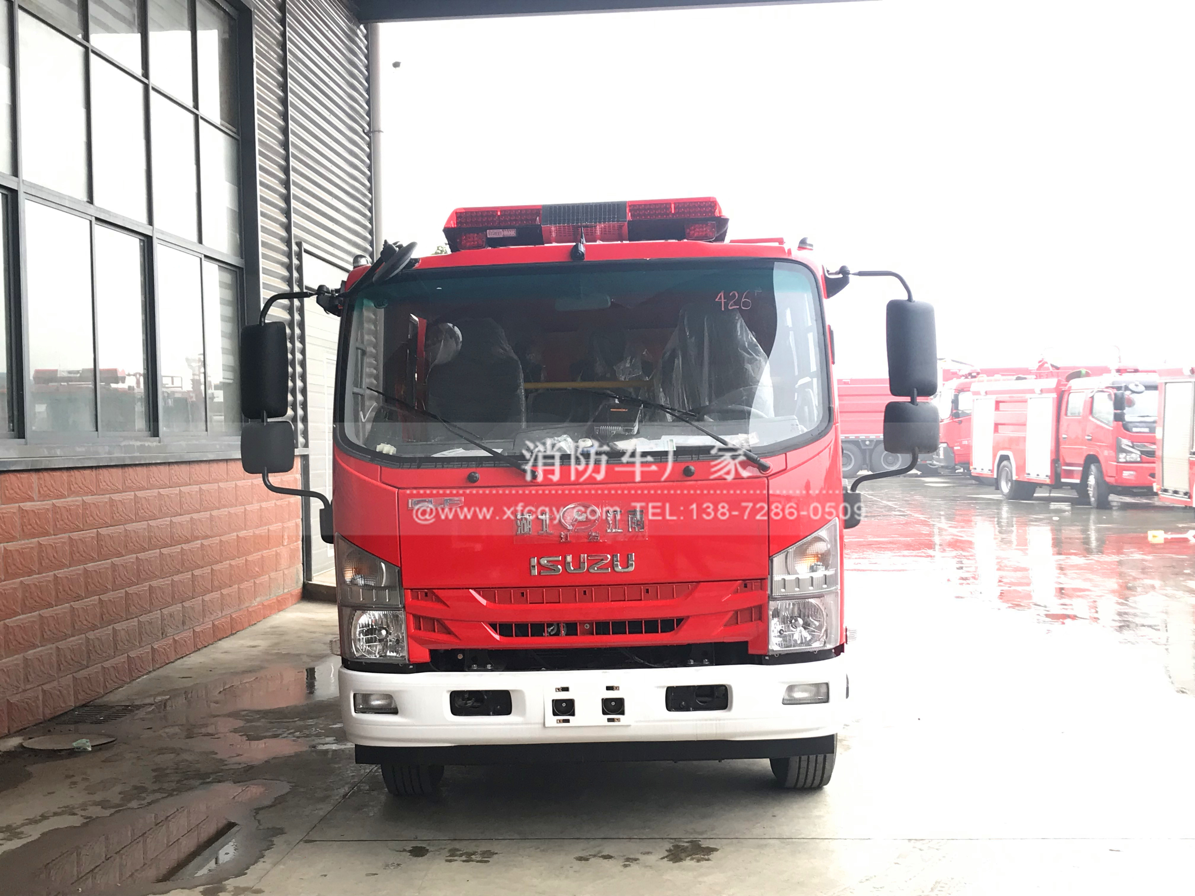 五十鈴中型水罐泡沫消防車(chē)