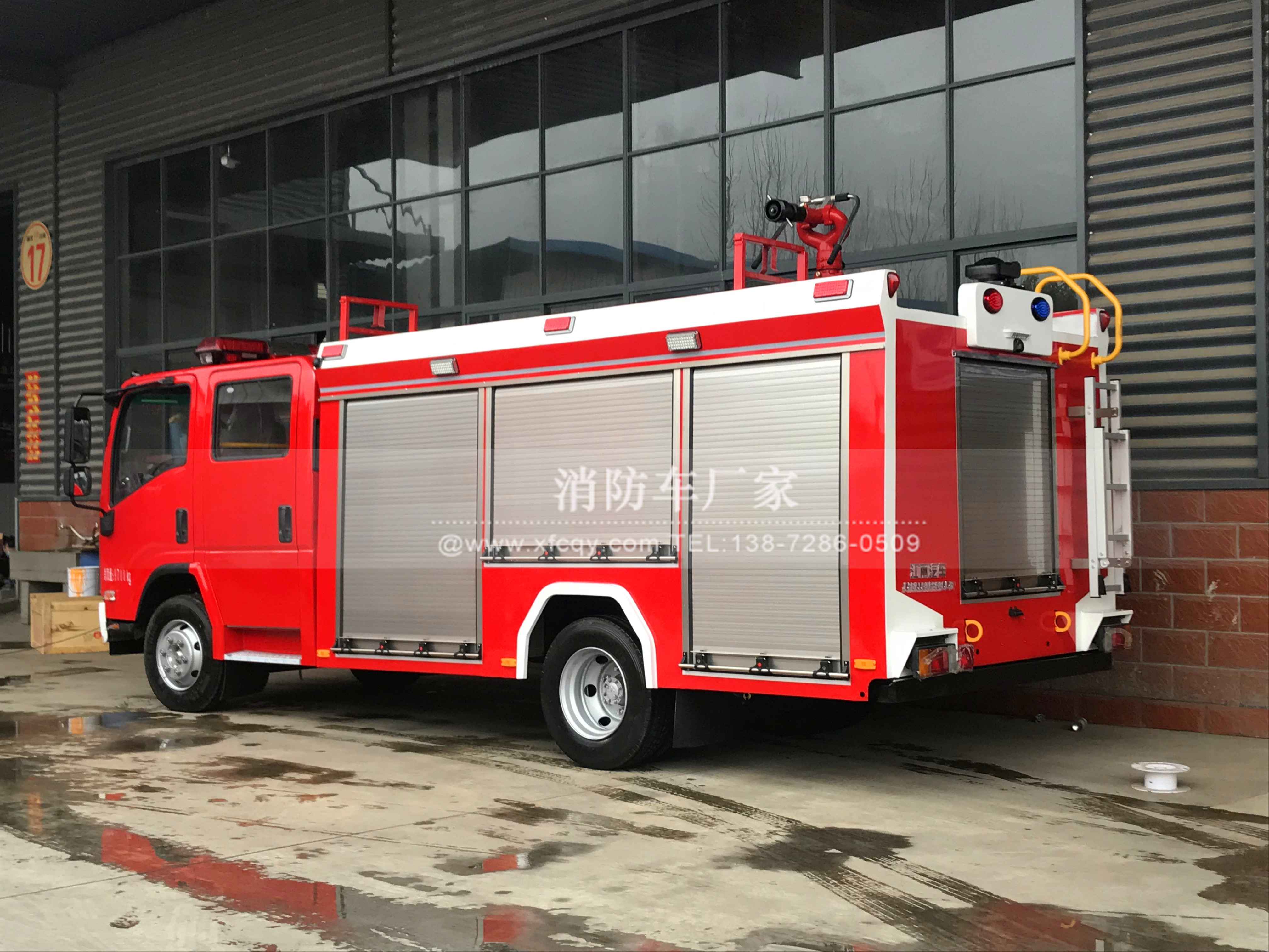五十鈴中型水罐泡沫消防車(chē)