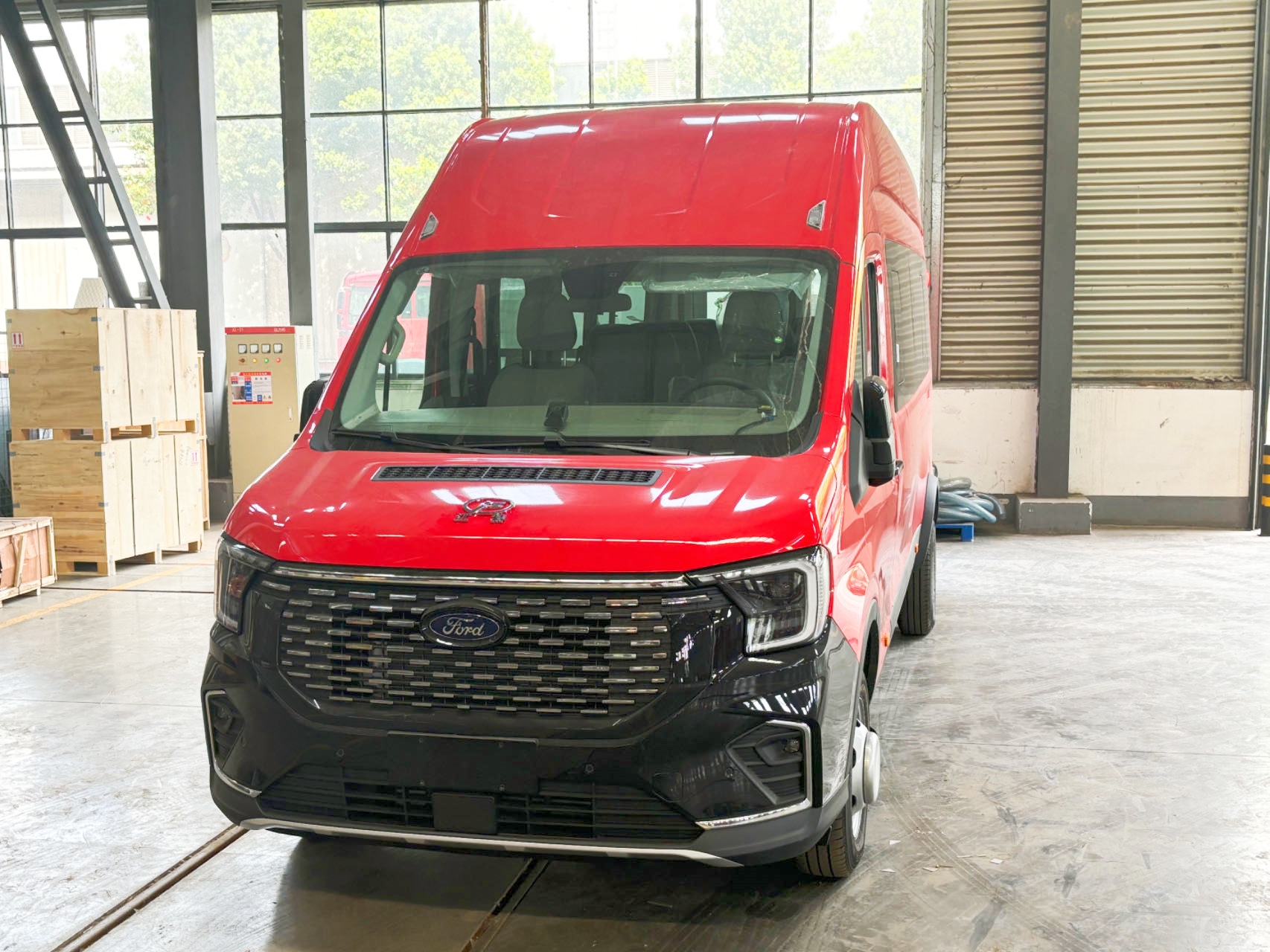 福特15-17座救援運兵車