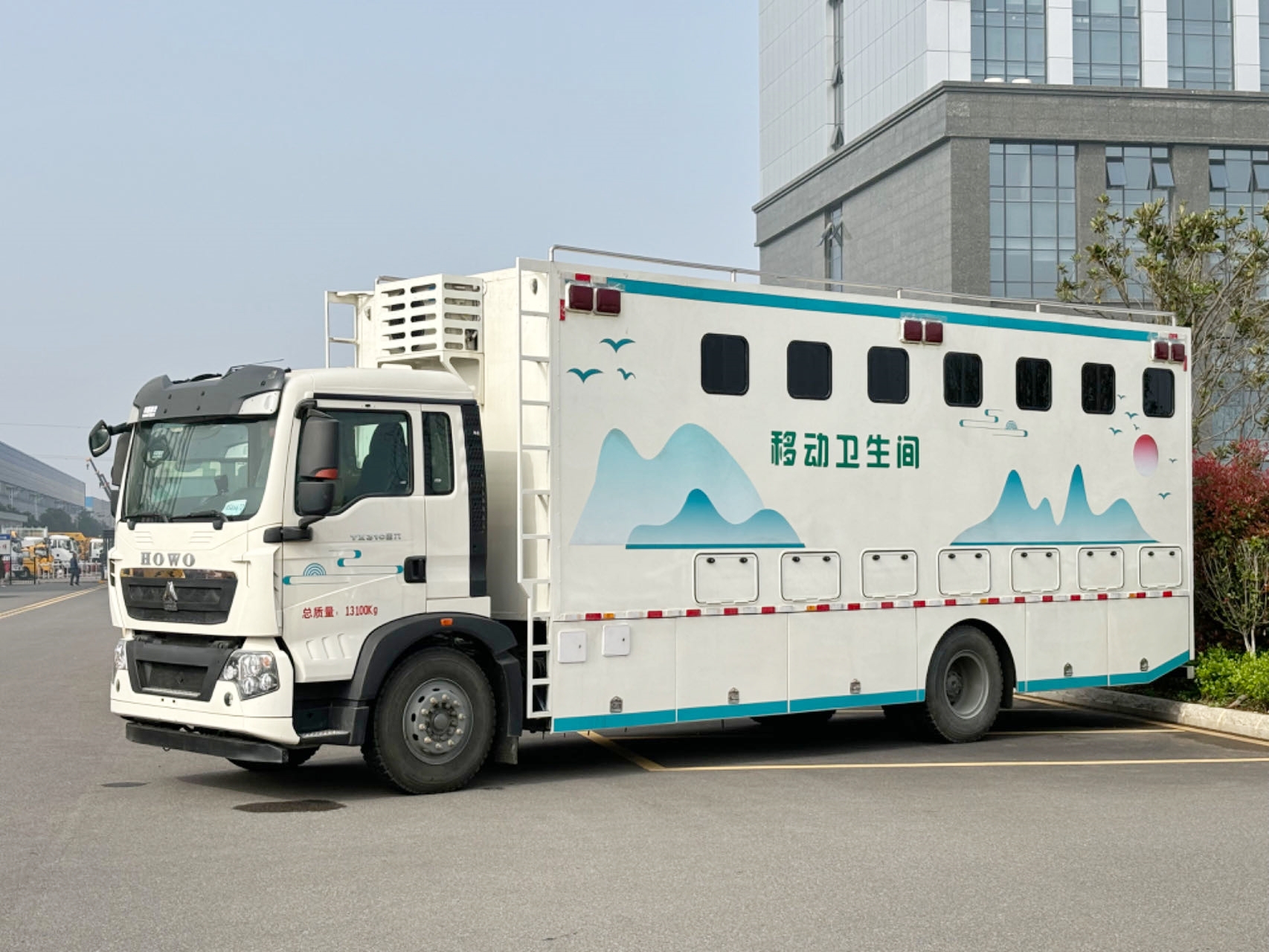 重汽8人廁所車（盥洗車）